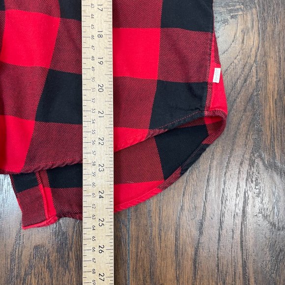 Levi's Top XS Red Black Buffalo Check Plaid Flannel Boyfriend Fit Shirt Women's - Picture 9 of 13